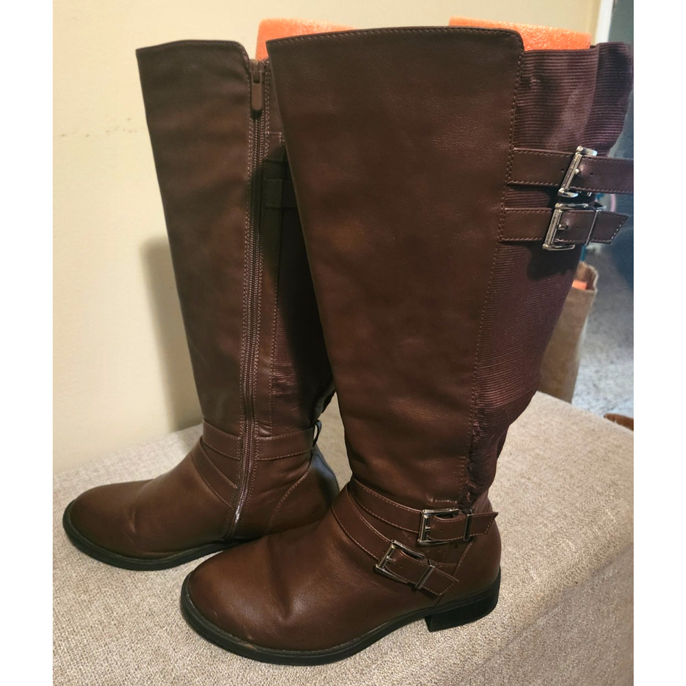 Torrid 8.5 WW Brown Knee High Boots Multi Buckle Moto Riding Extra Wide
